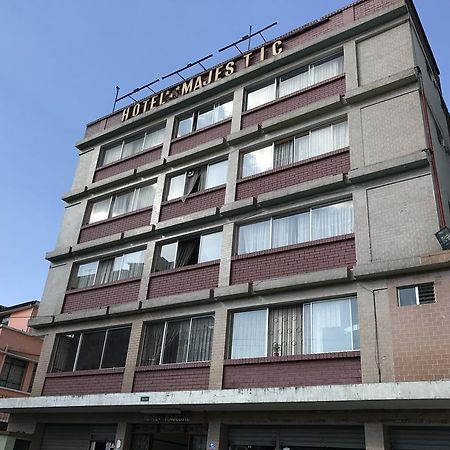 Hotel Majestic Кито Экстерьер фото