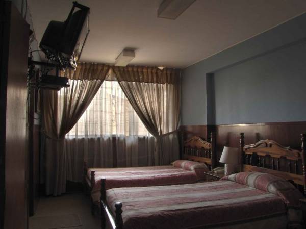 Hotel Majestic Кито Экстерьер фото