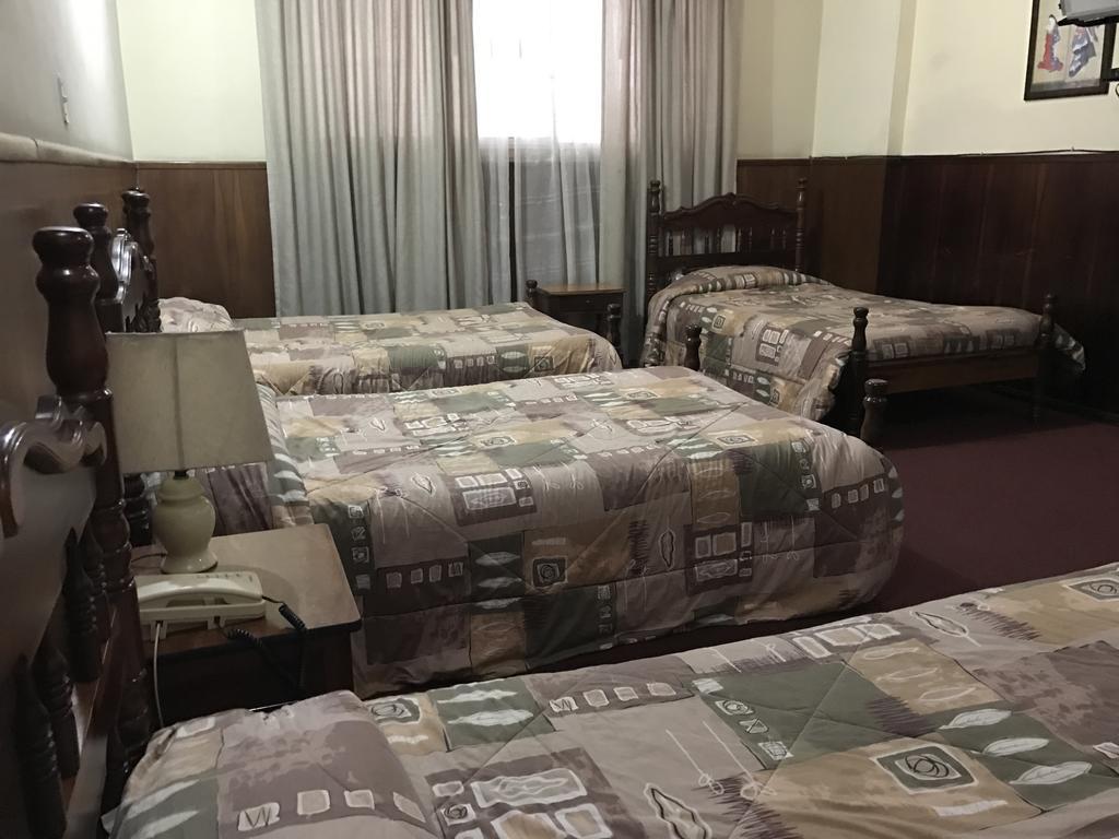 Hotel Majestic Кито Экстерьер фото