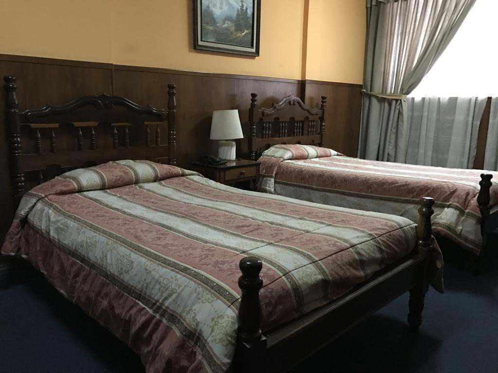 Hotel Majestic Кито Экстерьер фото